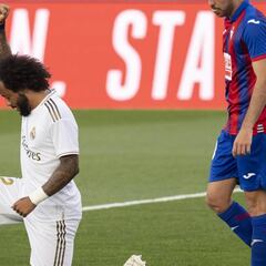 Marcelo le dedicó el tercer gol a George Floyd rodilla en tierra