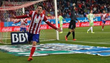 El Guaje ocupa una honrosa octava plaza. Marcó 184 goles en total. Once temporadas en Primera (dos en el Zaragoza, cuatro en el Valencia, tres en el Barcelona y una en el Atlético).