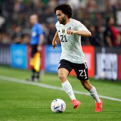 Regalos para César Huerta y Jordi Cortizo por su debut en Selección