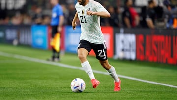 ARLINGTON, TEXAS - SEPTEMBER 9: Cesar Huerta #21 of Mexico controls the ball against Australia during the second half of a 2023 International Friendly match at AT&T Stadium on September 9, 2023 in Arlington, Texas.   Ron Jenkins/Getty Images/AFP (Photo by Ron Jenkins / GETTY IMAGES NORTH AMERICA / Getty Images via AFP)