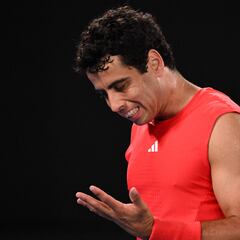 Martínez pasa por retirada de Darderi y Munar roza la gesta