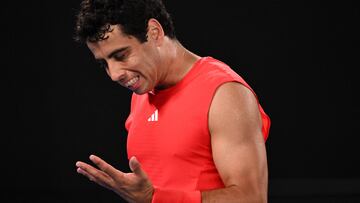 Jaume Munar se queja en un lance de su partido contra Casper Ruud en el Open de Australia.