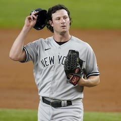 Gerrit Cole rompe marca de Corbin Burnes de más strikeouts al hilo sin base por bola