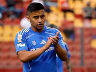 Futbol, Colo Colo vs Universidad de Chile.
Supercopa 2025
El jugador de Universidad de Chile Nicolas Guerra es fotografiado durante el partido por la Supercopa 2025 contra Colo Colo disputado en el estadio Santa Laura de Santiago, Chile.
14/09/2025
Andres Pina/Photosport
Football, Colo Colo vs Universidad de Chile.
2025 Supercopa
Universidad de Chile’s player Nicolas Guerra is pictured during the Supercopa 2025 match against Colo Colo at the Santa Laura stadium in Santiago, Chile.
14/09/2025
Andres Pina/Photosport