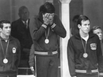 Sus primeros triunfos fueron en los Juegos Panamericanos de Winnipeg 1967 (5 medallas de oro).