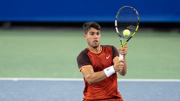 La lluvia aplaza el apuro de Alcaraz ante Monfils