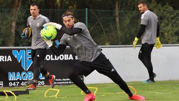 Caro ser&aacute; de la partida ante el Amorebieta, aunque falta por ver si titular o suplente de Alfonso Herrero.