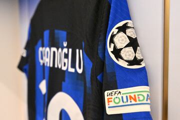 Detalle de la camiseta del jugador nacido en Mannheim del Inter Hakan Calhanoglu.