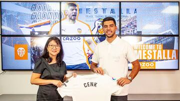 Cenk desnuda un poco m¨¢s el mercado del Valencia