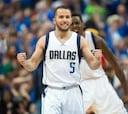 Barea hace despertar a Dallas y el duelo texano sigue vivo