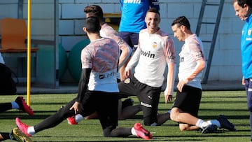 Guedes, Rodrigo y Florenzi. 