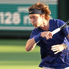 Andrey Rublev sigue en racha y se medirá a Fritz en semifinales