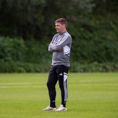 El Oviedo hace oficial la llegada de Luis Carrión para lo que resta de temporada