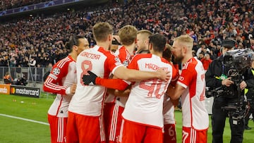 Munich (Germany), 17/04/2024.- Players of Munich celebrate the 1-0 during the UEFA Champions League quarter final, 2nd leg match between Bayern Munich and Arsenal in Munich, Germany, 17 April 2024. (Liga de Campeones, Alemania) EFE/EPA/RONALD WITTEK
