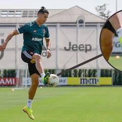 Cristiano vuelve con nuevas armas: tacos de rugby para 'volar'