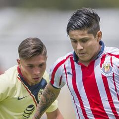 'Chofis' López está de regreso con Chivas