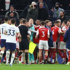 Tottenham vs Arsenal termina en bronca: Richarlison, Ramsdale, Xhaka…