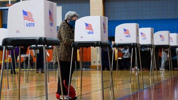 People vote at Morgan State University, on the second day of early voting in the US presidential race, in Baltimore, Maryland on October 27, 2020. (Photo by Andrew CABALLERO-REYNOLDS / AFP)