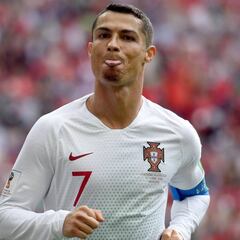 Cristiano marca de todas las maneras posibles