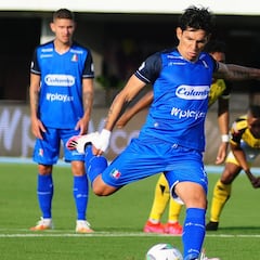 Ovelar sale de Once Caldas