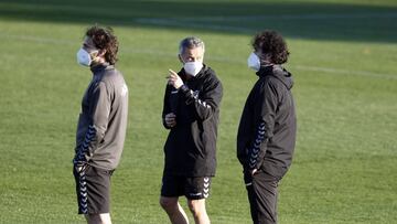 16/02/21  ENTRENAMIENTO DEL ELCHE 
 GENERELO , FRAN ESCRIBA , JESUS MU&Atilde;OZ