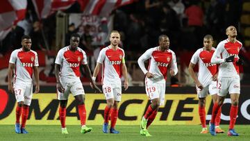 Monaco's French forward Valere Germain (C) is congratulated by teammates after scoring a goal during the French L1 football match Monaco (ASM) vs Nantes (FCN) on March 5, 2017 at the "Louis II Stadium" in Monaco.