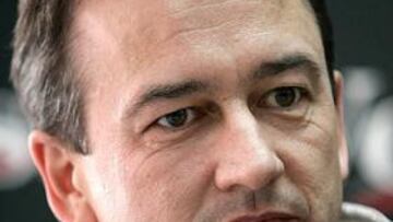 <b>Jonathan Neale.</b>