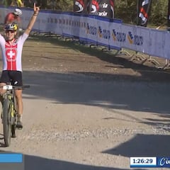 El suizo Förster conquista el Europeo con David Valero 23º