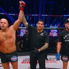 Fedor, único Emperador: KO a Johnson en 106 segundos