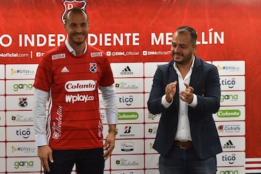 En imágenes: David Gonzalez es presentado como DT de Medellín