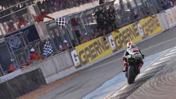 Jonathan Rea lo gana todo