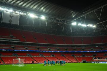 Real Madrid train at Wembley ahead of the MD4 meeting with Tottenham.