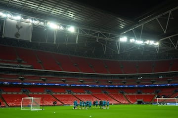 Real Madrid train at Wembley ahead of the MD4 meeting with Tottenham.