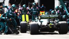 SPIELBERG, AUSTRIA - JULY 04: Sebastian Vettel of Germany driving the (5) Aston Martin AMR21 Mercedes makes a pitstop during the F1 Grand Prix of Austria at Red Bull Ring on July 04, 2021 in Spielberg, Austria. (Photo by Mark Thompson/Getty Images)