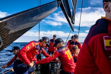 El equipo español en acción.