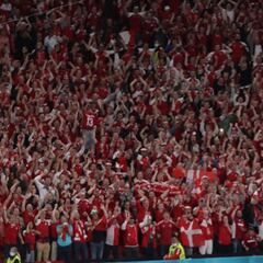 Infierno danés en Ámsterdam a pesar de las restricciones