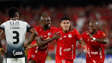 América llega a Brasil con la misión de vencer a Corinthians