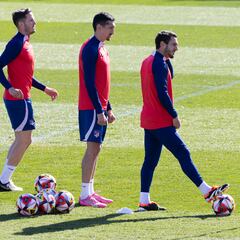 Saúl, por Barrios, indispuesto, y Savic por Paulista, novedades del Cholo