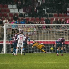 Dani Jiménez y el Huesca hurgan en la herida del Reino