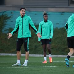 Yuri llega ante el Rayo