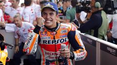 Marc M&aacute;rquez celebrando su victoria en Tailandia.