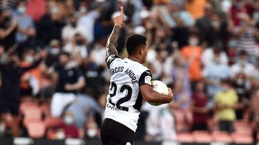 Marcos André celebra su gol.