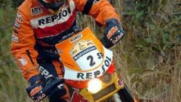 <B>PASO FIRME.</B> Coma, cuarto en la etapa de hoy, sigue firme en su camino hacia la victoria final.