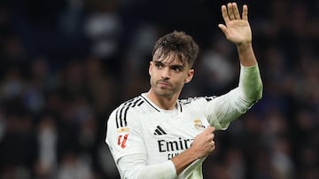 Soccer Football - LaLiga - Real Madrid v Atletico Madrid - Santiago Bernabeu, Madrid, Spain - February 8, 2025 Real Madrid's Raul Asencio reacts at the end of the match REUTERS/Violeta Santos Moura