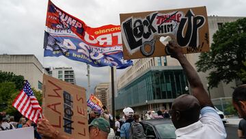 Demonstrators and counter-demonstrators gather on the day former U.S. President Donald Trump, who is facing federal charges related to attempts to overturn his 2020 election defeat, appears at the U.S. District Court in Washington, U.S., August 3, 2023. REUTERS/Joshua Roberts