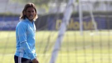 Beccacece dirige los entrenamientos en la U hace varios días.