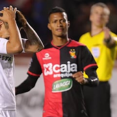 La U no estuvo a la altura: pierde y desperdicia un penal