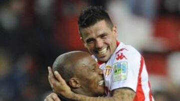 El Sporting, 'in extremis', gana a un Getafe con diez