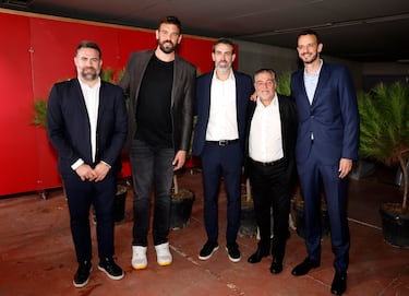 Carlos Cabezas, Marc Gasol, Bernie Rodríguez, Pepu Hernández y Carlos Jiménez.
