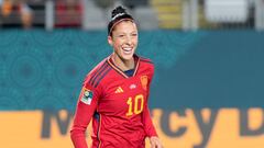 The Madrid-born striker picked up the MVP award in her 100th game with Spain, after giving a recital against Zambia. Jenni is one of the leaders within the locker room.